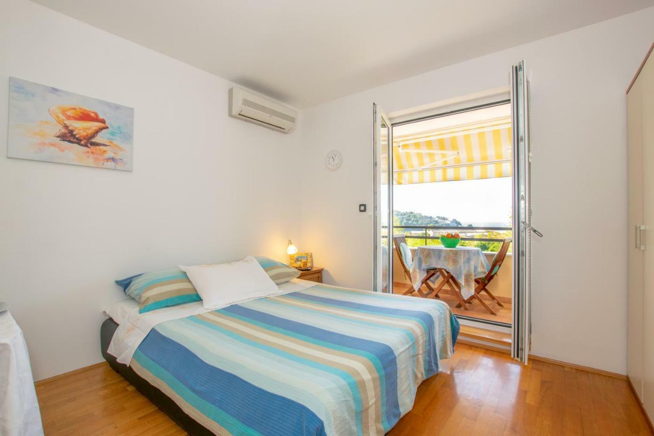 Apartment Irena With Bikes Included Pula Exterior foto